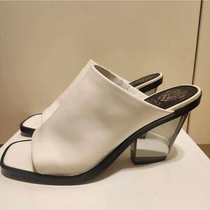 Brand NEW Vince Camuto "Sempelan" Wwhite Leather Plexi Heel Slide Sandals Sz.10